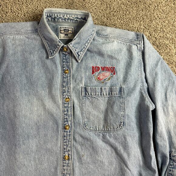 VINTAGE Detroit Red Wings Shirt Womens M Blue Chambray Denim Button Up LEE - Picture 3 of 10